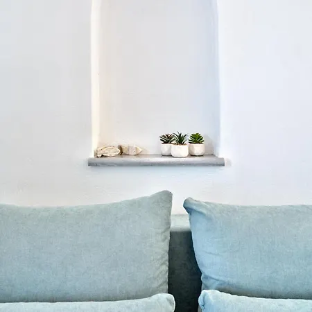 Paros Luxury 2mins From The Piso Livadi