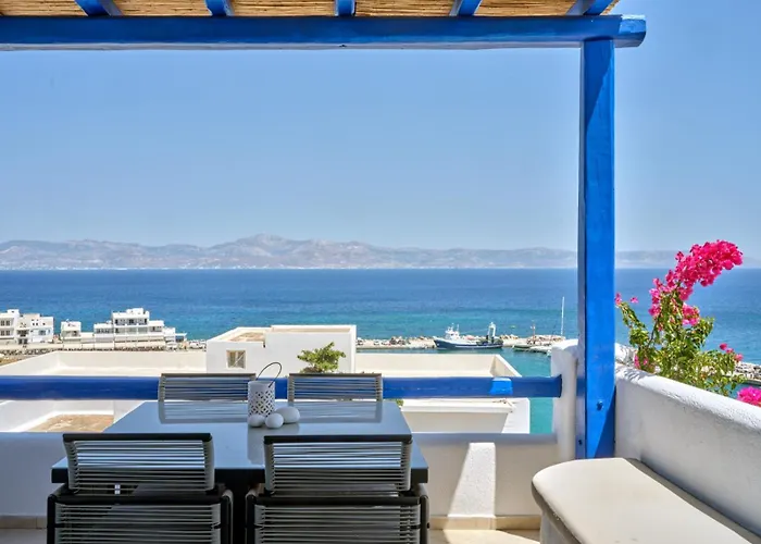 Paros Luxury 2mins From The Villa