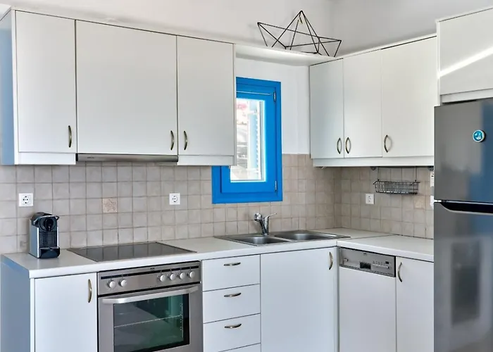 Paros Luxury 2mins From The *